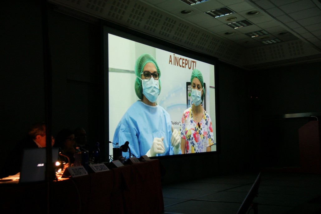 Collegamento di "Live surgery" con la Oculus Eye Clinic di Bucarest (Romania) 