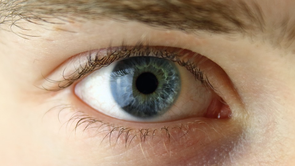 laser agli occhi - CAMO - Centro Ambrosiano Oftalmico