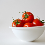 benefici del pomodoro - CAMO - Centro Ambrosiano Oftalmico